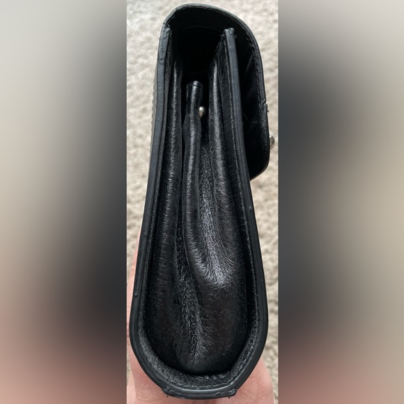 Kenneth Cole Black Leather Clutch - Picture 10 of 13